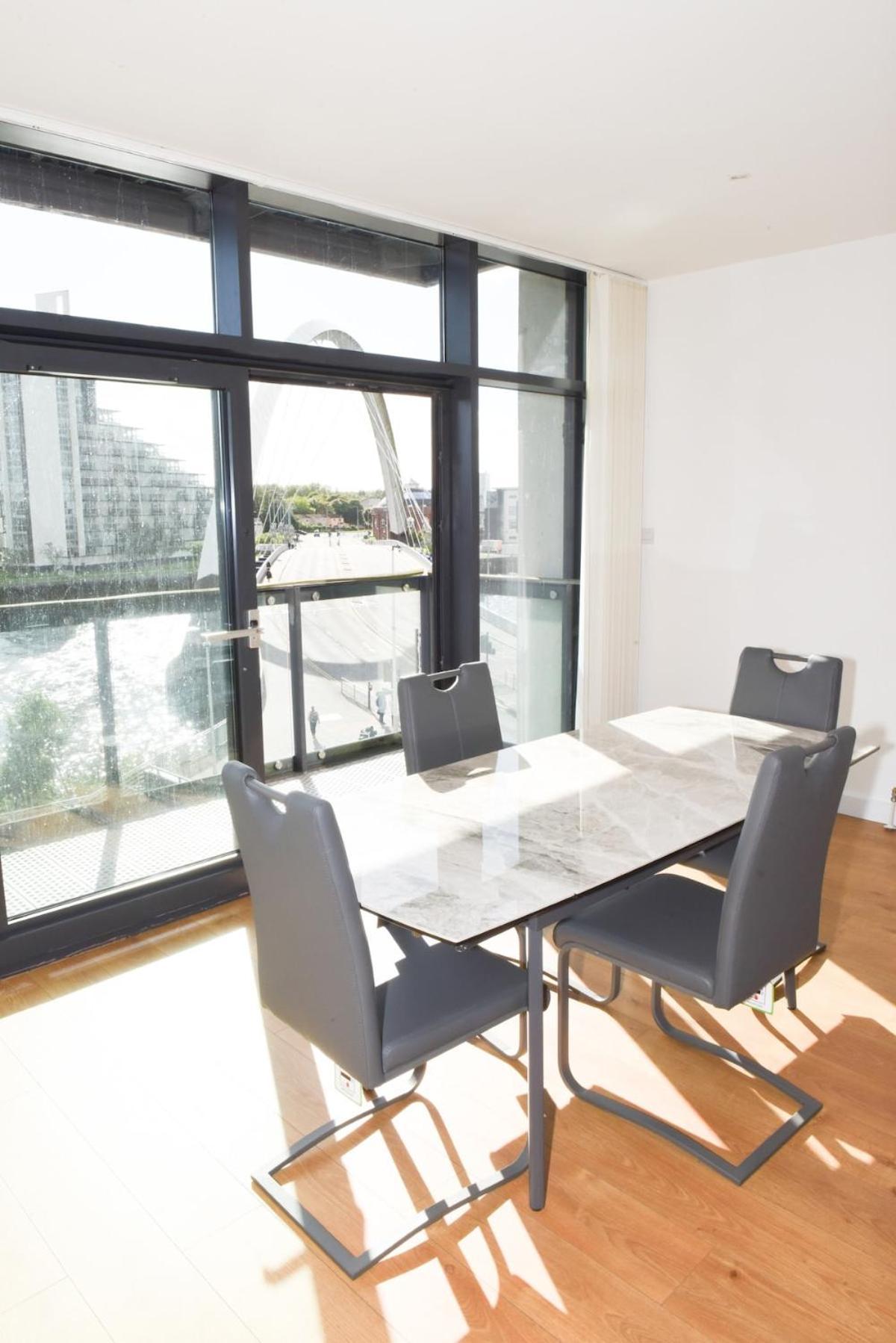 Hydro With Great Views Apartment